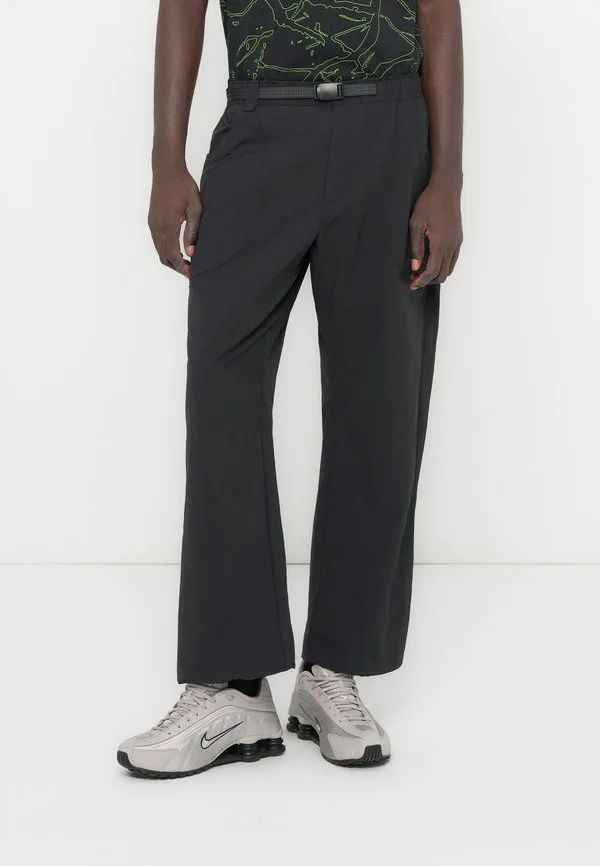 Брюки доломити Nike Acg, Black/Summit White