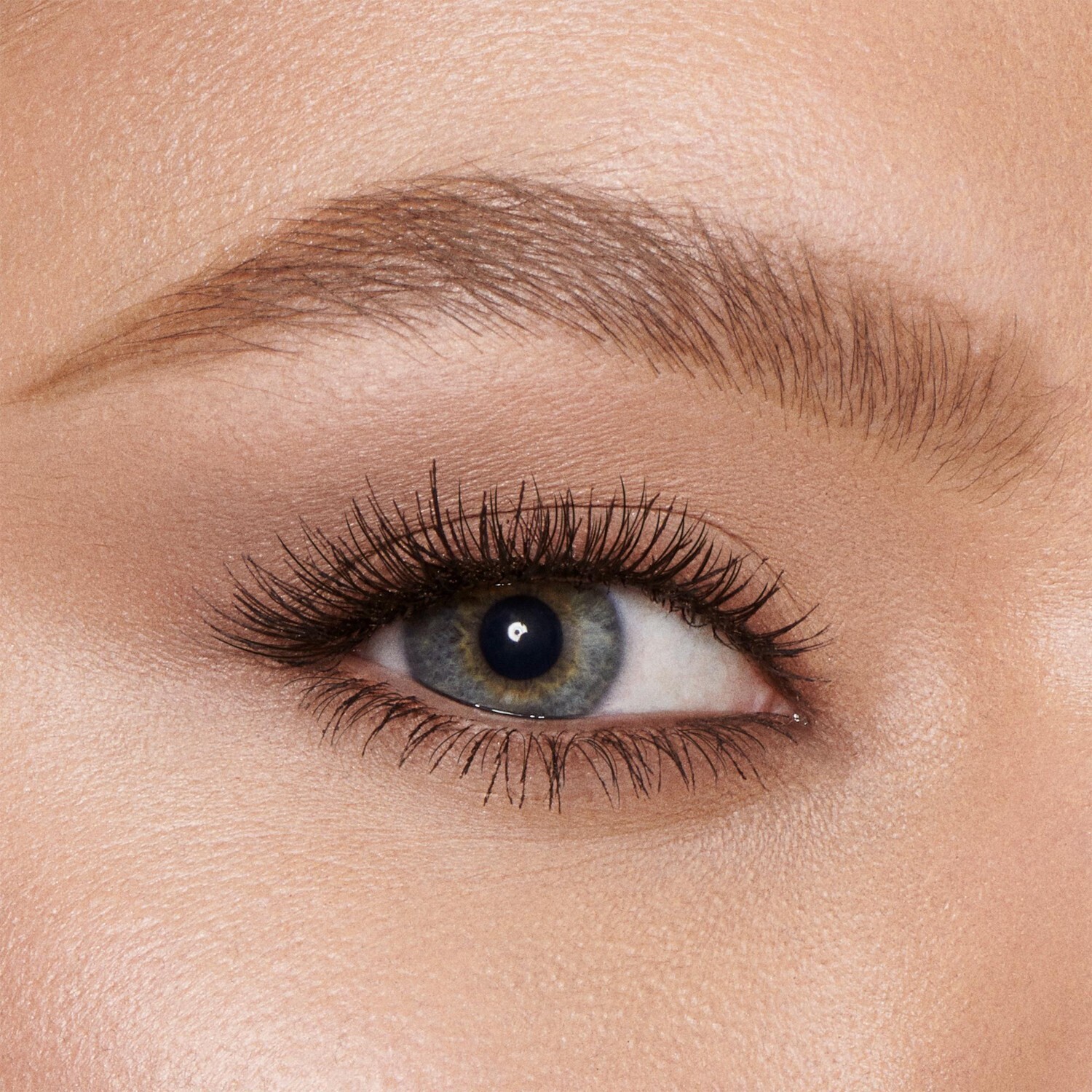 Карандаш для бровей brow cheat Charlotte Tilbury, soft brown, вес 0.1 гр. — фото 2