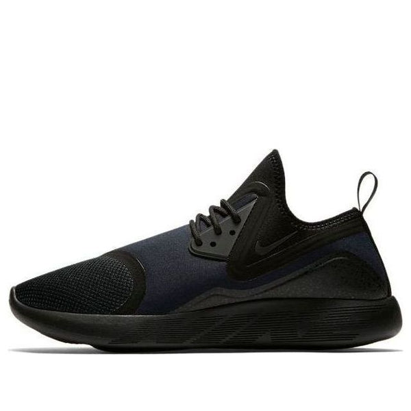 

Кроссовки lunarcharge essential Nike, черный