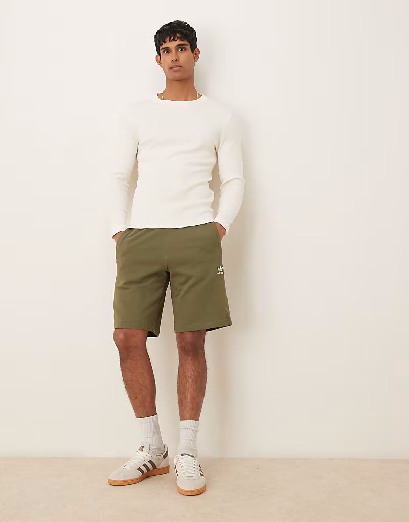 

Шорты Adidas Originals Essentials цвета хаки