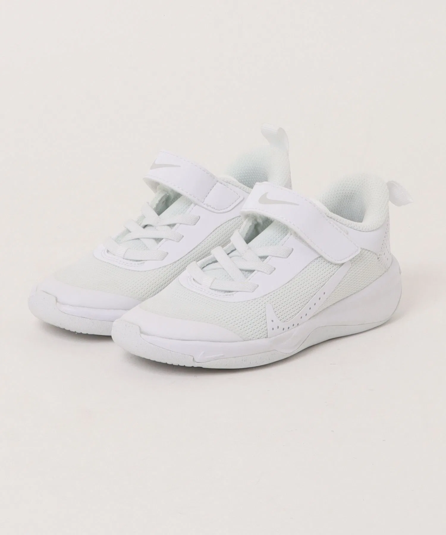 Детские кроссовки NIKE OMNI Multi Court PS белые