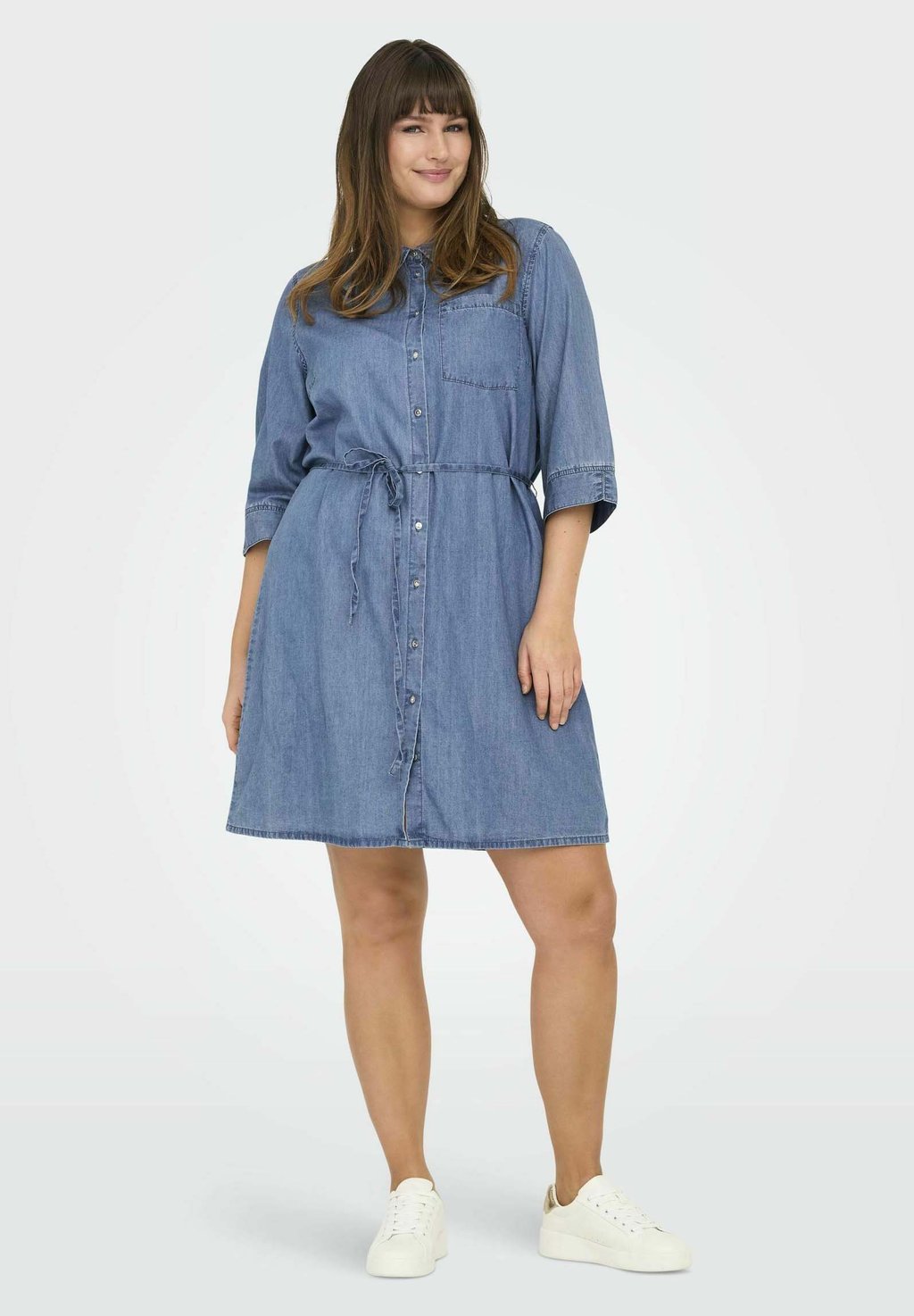 

Джинсовое платье ONLY Carmakoma, цвет Medium Blue Denim