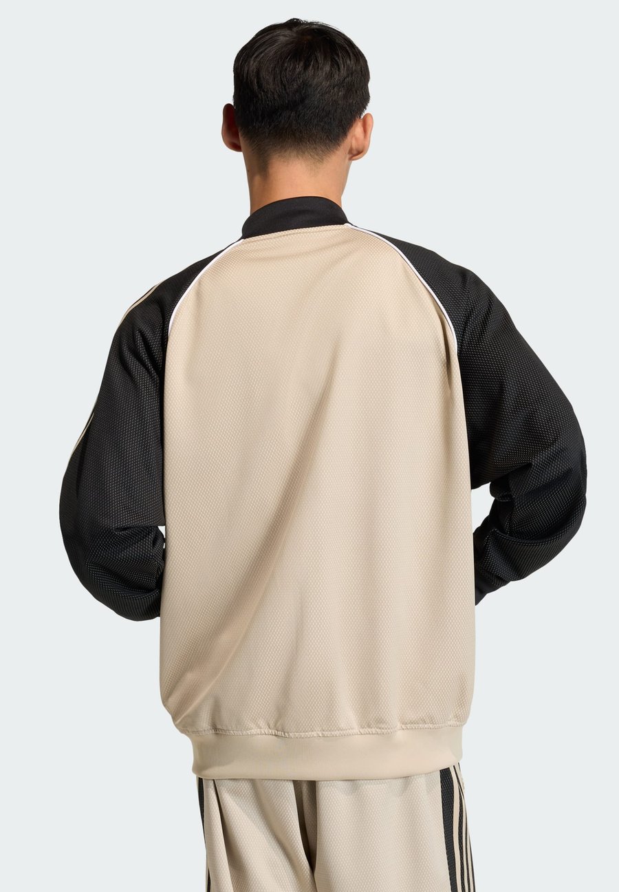 Куртка Adidas Originals LOOSE, Stone Khaki/Beige — фото 2