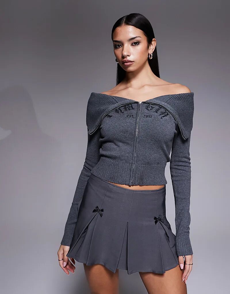 

Джемпер I.AM.GIA с ребристой отделкой, отворотом, логотипом Bardot, застегивающимся на молнию, серый