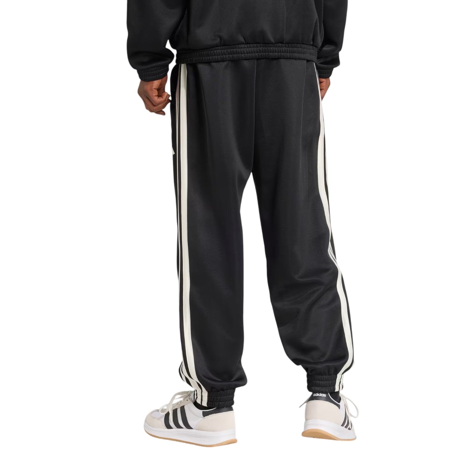 Спортивные брюки Adidas Stadium Track Pants, черные, модель — фото 3