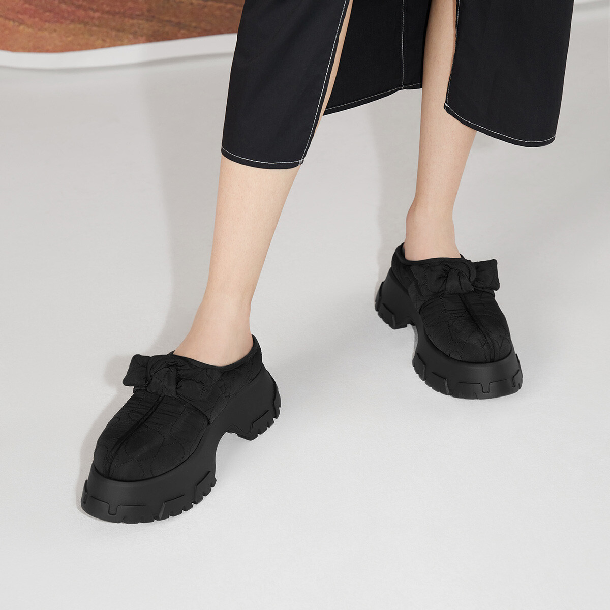 Туфли на платформе женские низкие Charles&Keith — фото 4