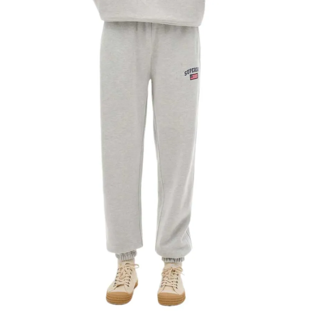 

Джоггеры Superdry Ath Ess Boyfriend, серый