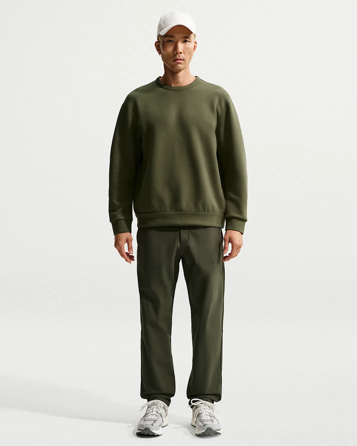 Мужская футболка Nike 24.7 ImpossiblySoft Dri-FIT Crew, Cargo Khaki/Sequoia — фото 4