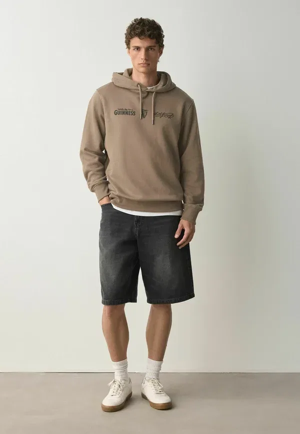 Толстовка Regular fit Guiness License Graphic Hoodie, темный нейтральный — фото 2