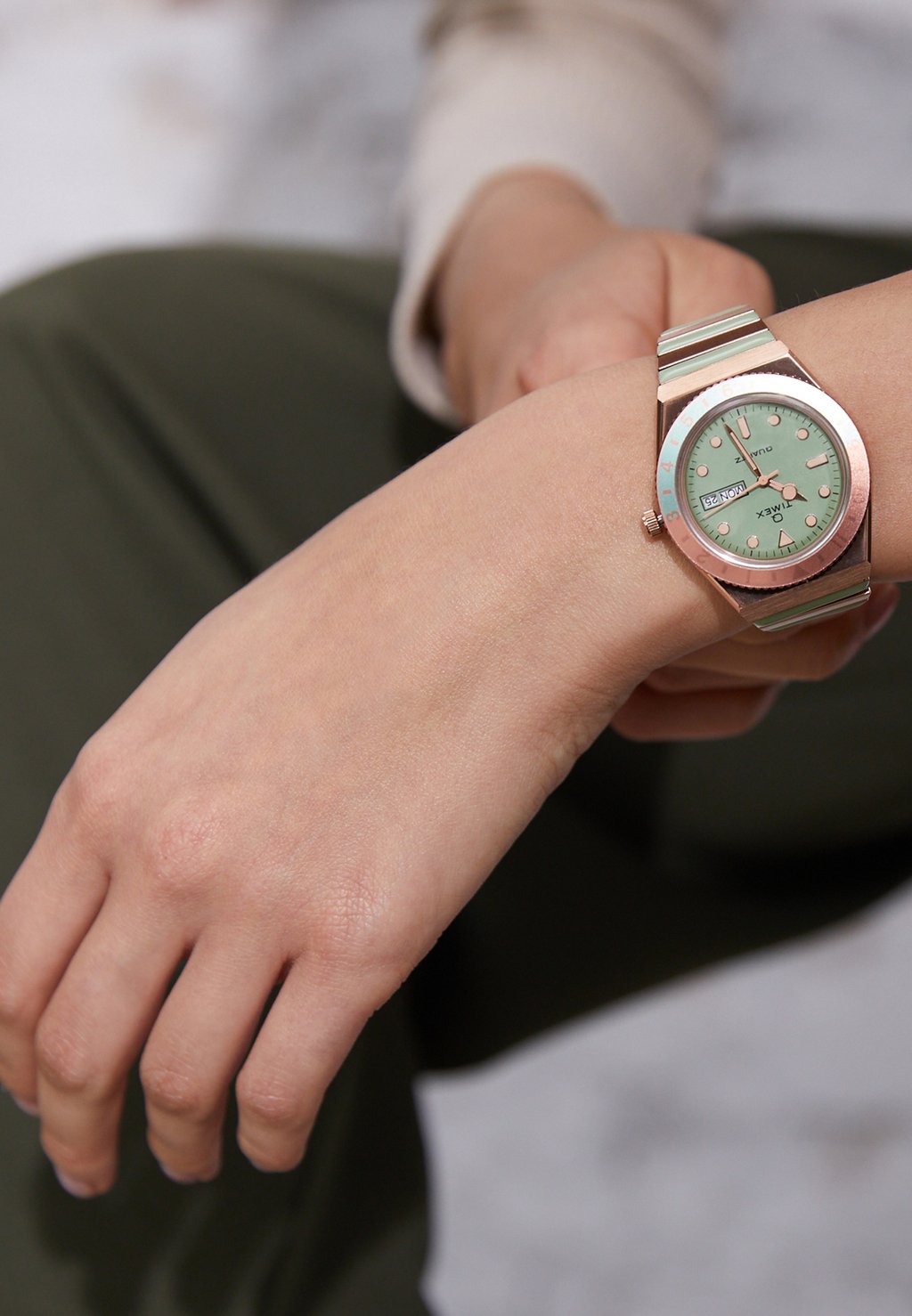 

Часы LAB ARCHIVE Timex, розовый