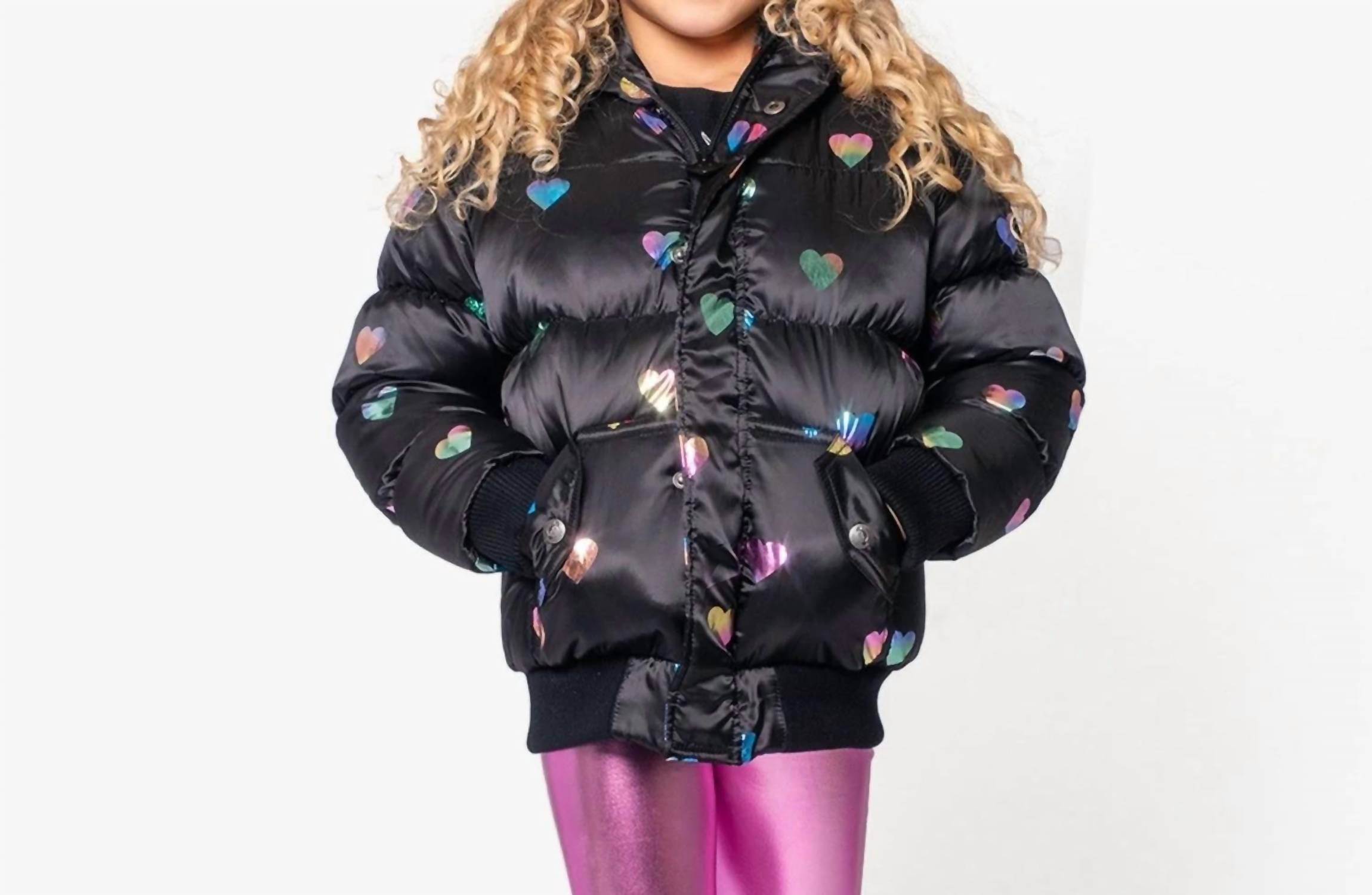 

Пальто для девочек Rainbow Hearts Puffy в черном цвете Appaman