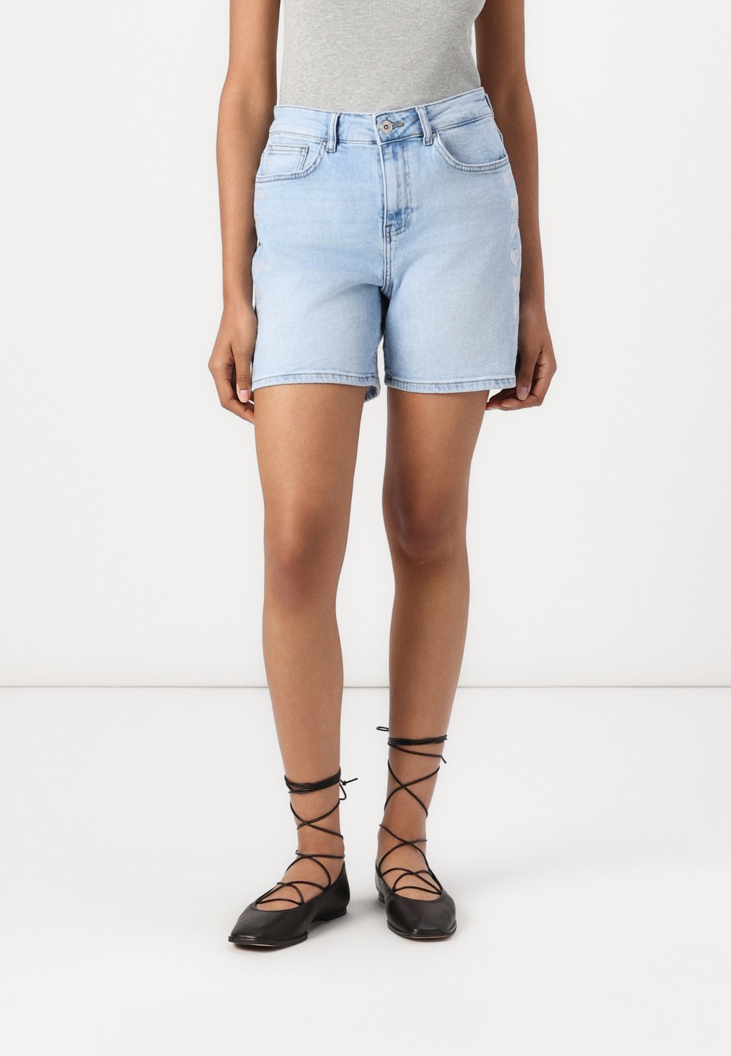 

Джинсовые шорты ONLJOSEPHINE ONLY, цвет Light Blue Denim