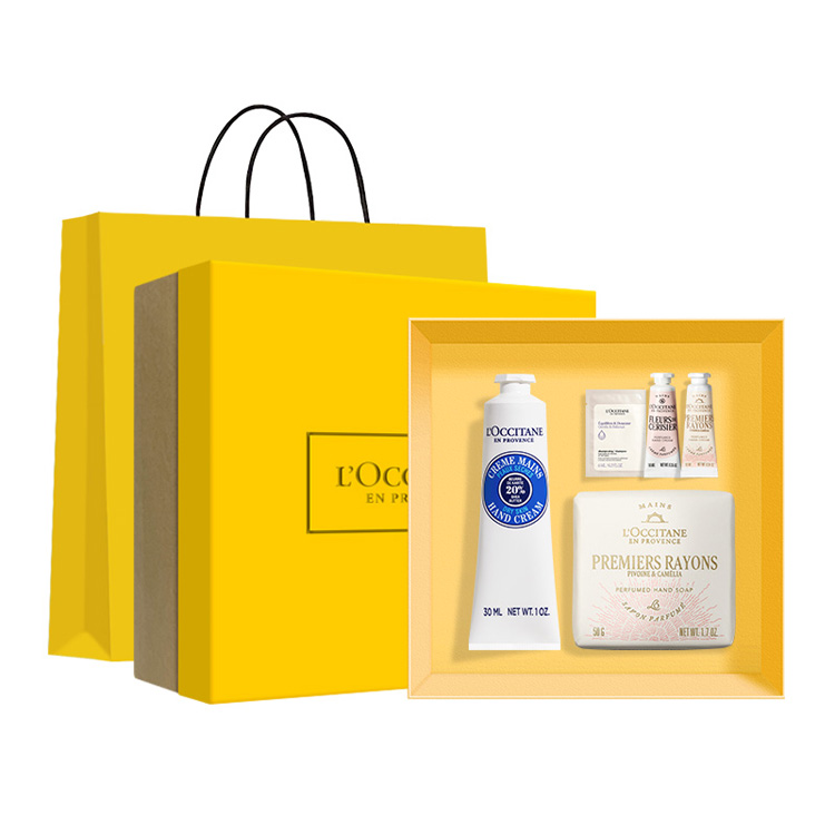 

Набор ароматных средств: крем для рук с несколькими нотами аромата 30g, мыло сакура 50g, стойкий парфюмированный эффект LOCCITANE, Elegant Potpourri-Cherry Blossom Hand Cream 30ml+Dawnlia Soap 50g