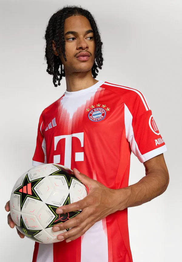 Домашняя футболка фк бавария сезона 2025/2026. Adidas Performance, Red — фото 4