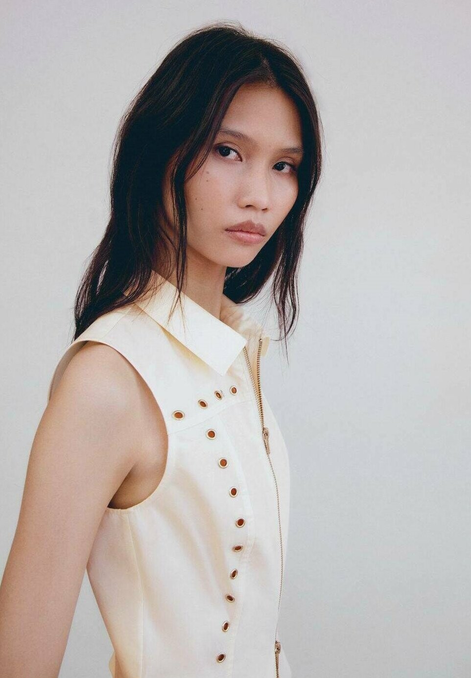 

Жилет EYELET Mango, молочный