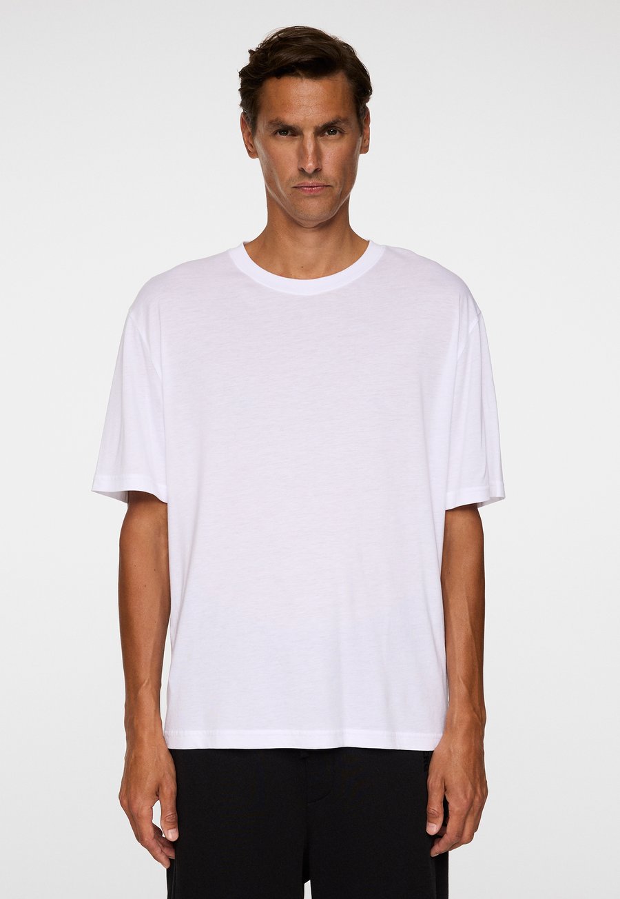 

Футболка J.LINDEBERG Sports Sports T-shirt, White, Белый, Футболка J.LINDEBERG Sports Sports T-shirt, White