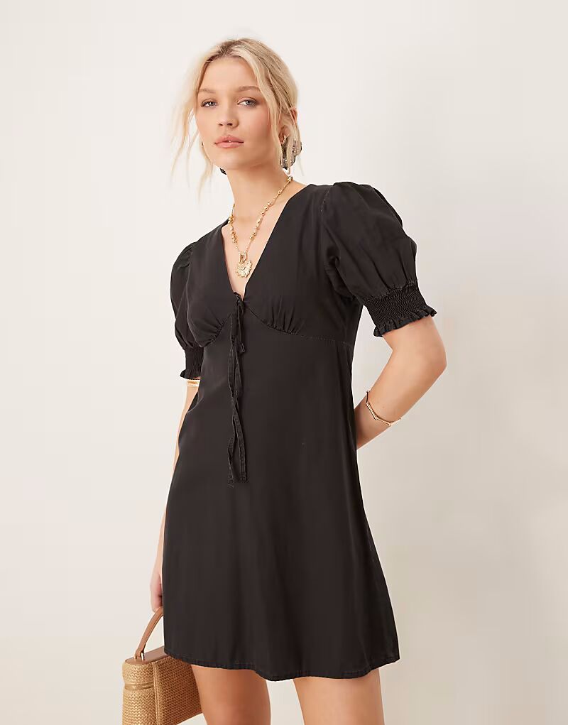 

Мини-платье из мягкого денима с рукавами-фонариками и оборкой, черный Asos Design