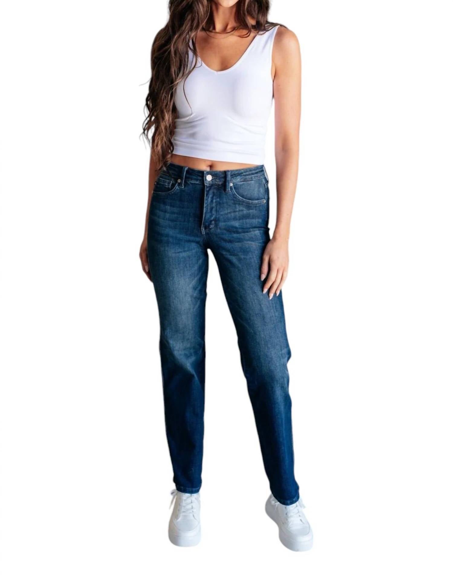 

Джинсы Muriel Classic Straight темного цвета Judy Blue, цвет dark wash