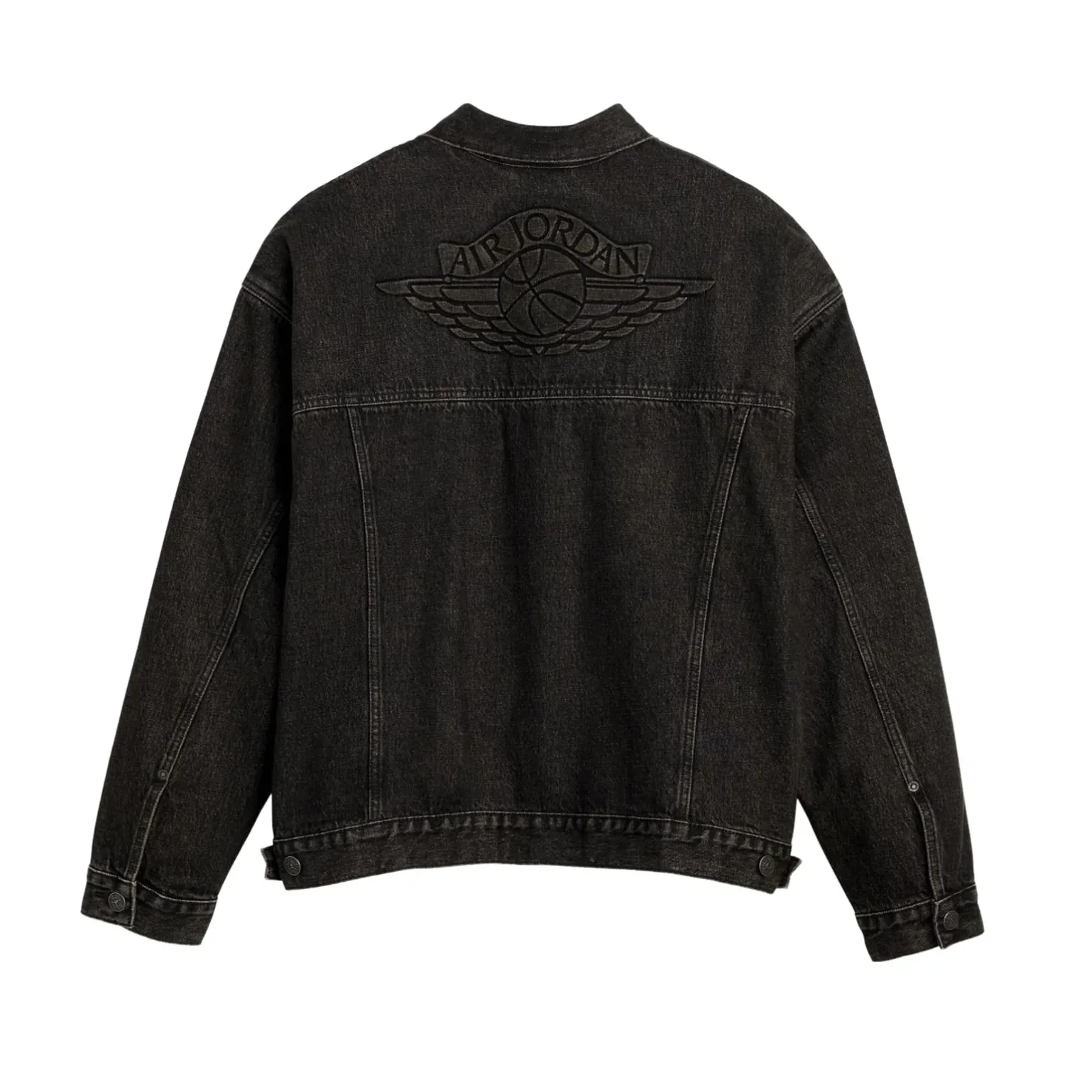 Джинсовая куртка Air Jordan x LEVI'S Type III Denim Trucker Jacket 'Black Wash' — фото 2