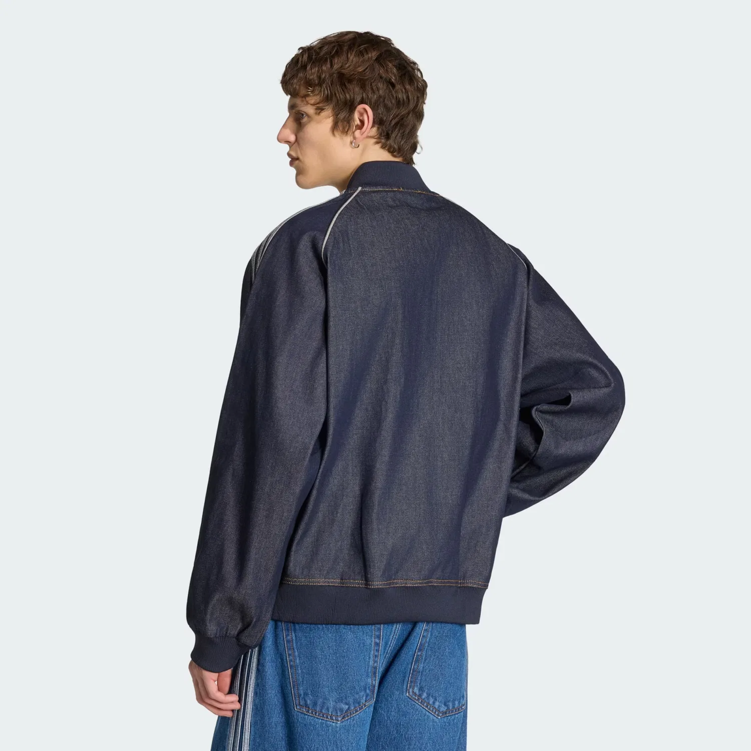 Джинсовая куртка Adidas Originals Between-Season SST Adicolor темно-синего цвета — фото 3