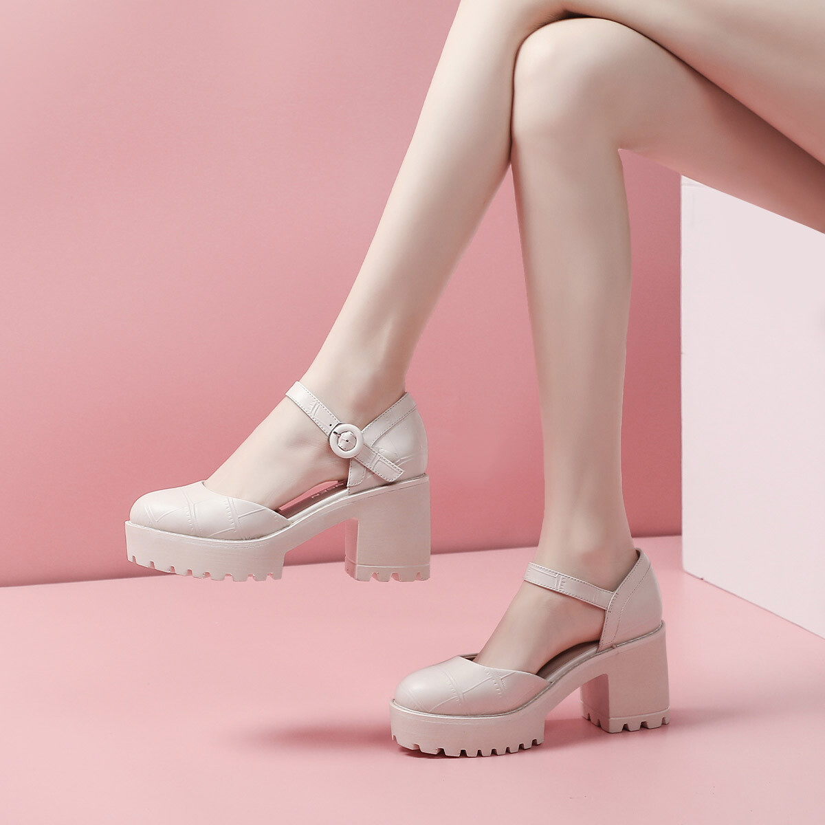 Туфли женские на высоком каблуке Off White Mulinsen — фото 4