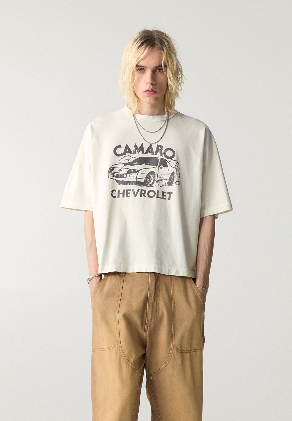 

Футболка с принтом CHEVROLET PULL&BEAR, бежевый