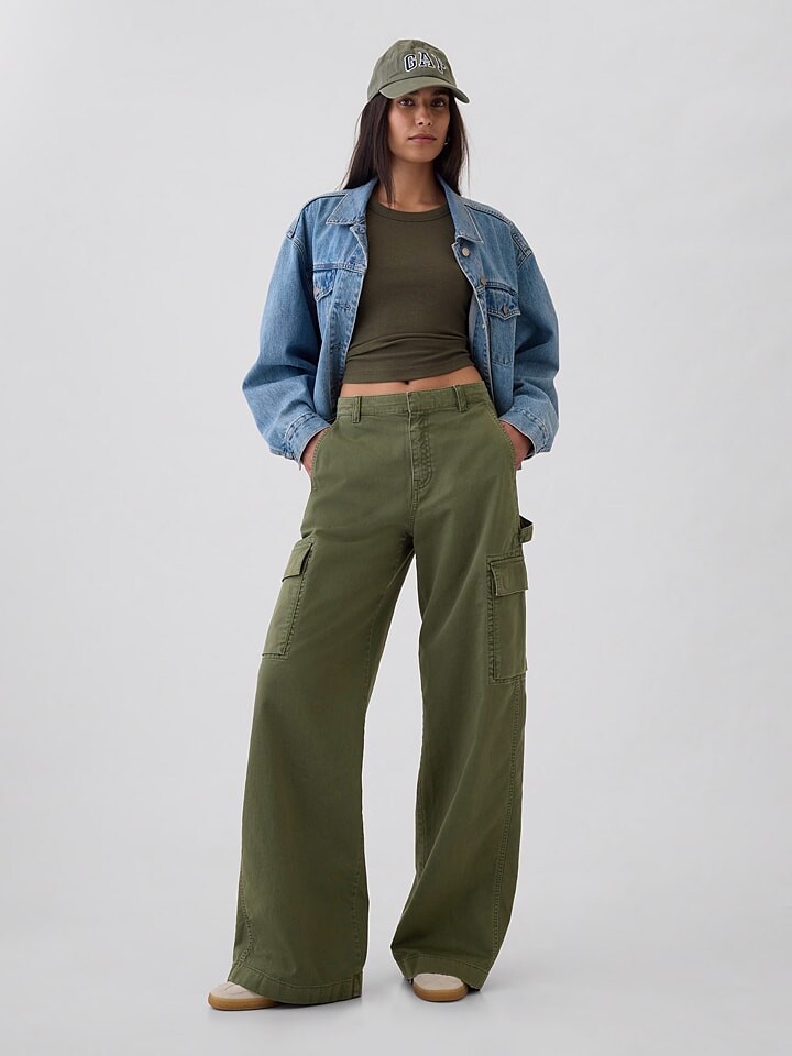 

Брюки-карго GAP Cargohose, хаки