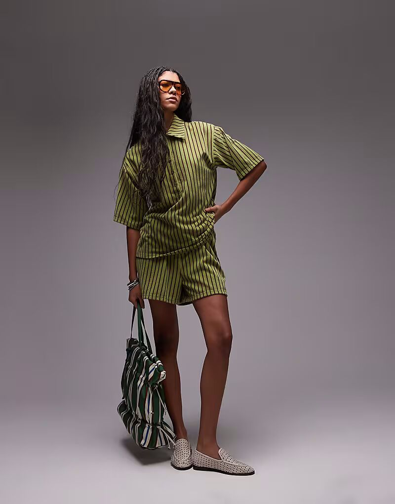 

Полосатые махровые шорты зеленого цвета Topshop