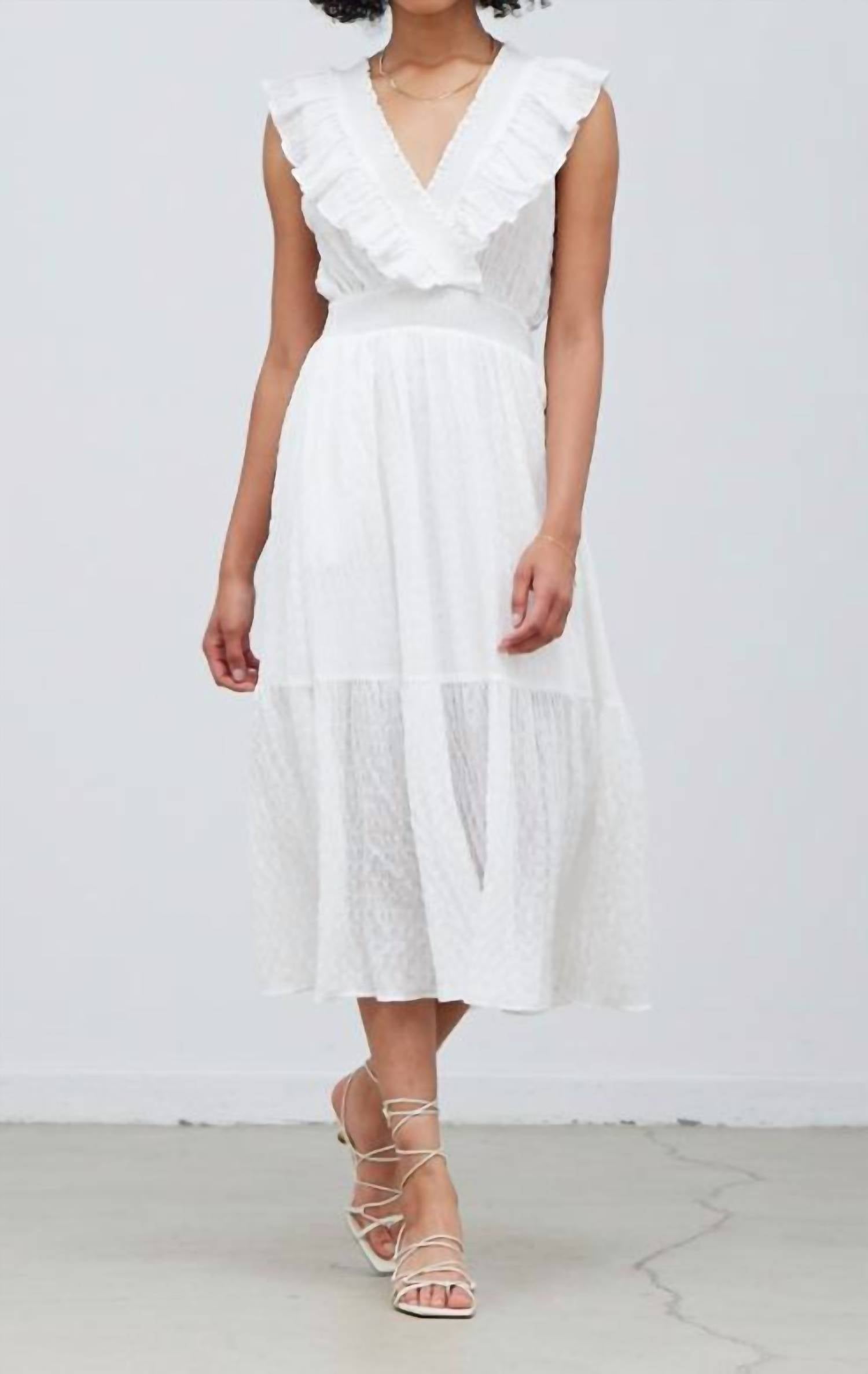 

Платье-халат Shayla в цвете Off White GRADE & GATHER