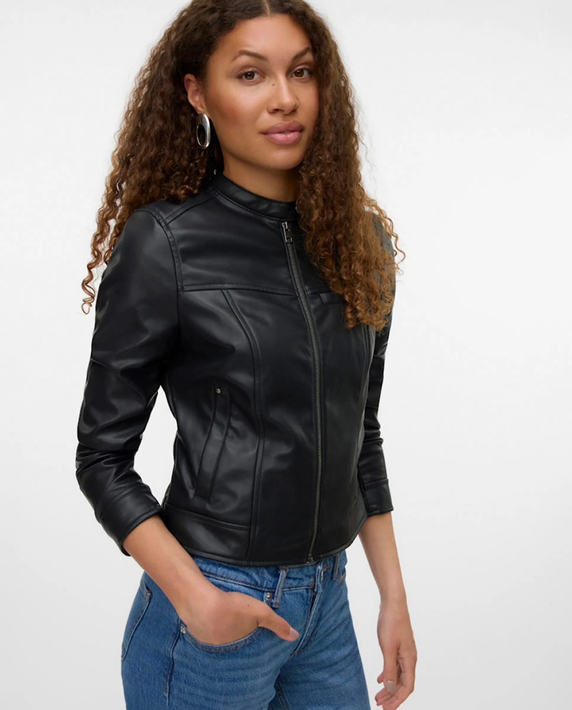 

Женская кожаная куртка байкера с карманами Vero Moda, черный