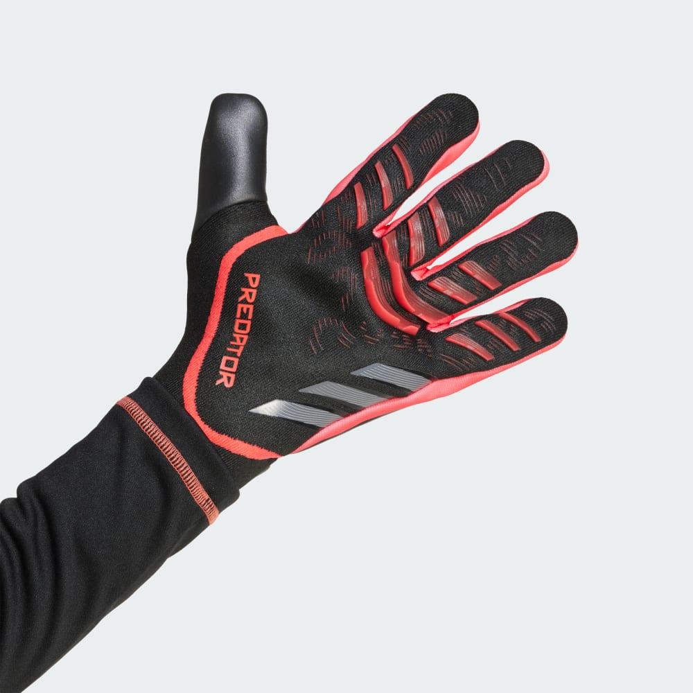 

Футбольные перчатки Adidas Predator Pro Goalkeeper Gloves, цвет Black/Black/Lucid Red