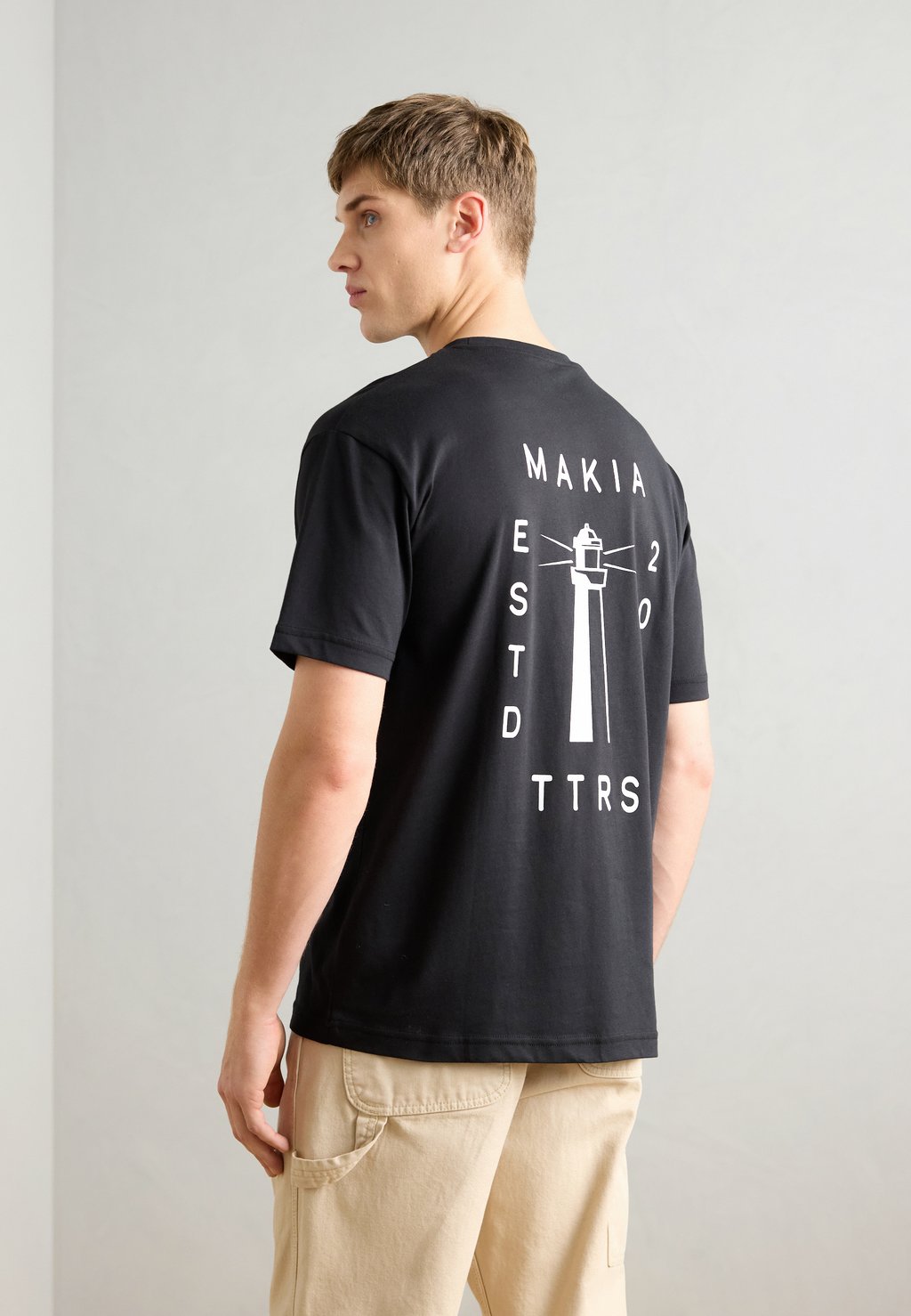 

Футболка с принтом CAIRN Makia, черный