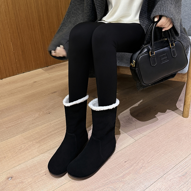 Yeezyy Reezy Тёплые короткие зимние сапоги женские - чёрные, цвет Black — фото 2