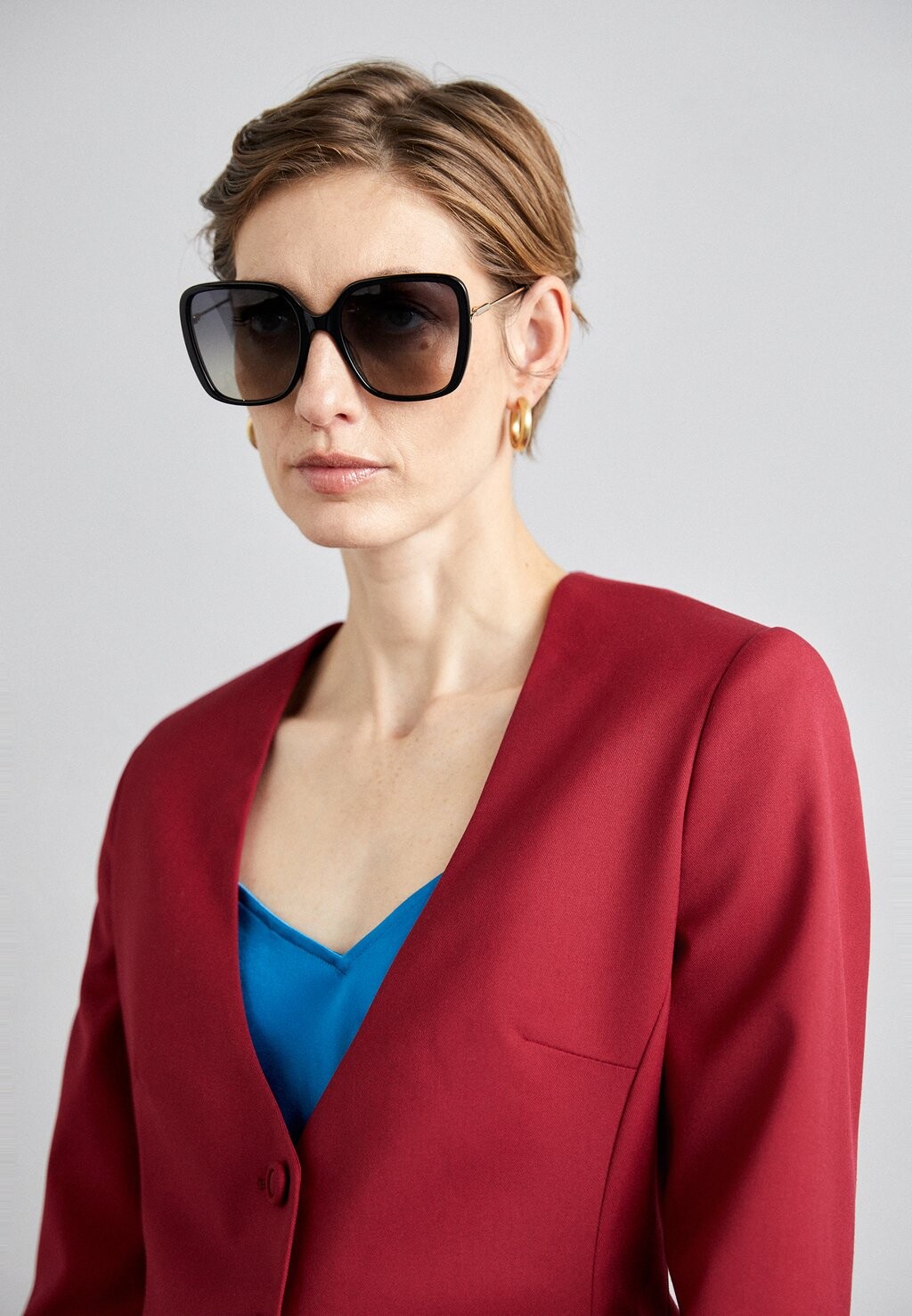 

Солнцезащитные очки CHLOÉ, черный/золотой/серый