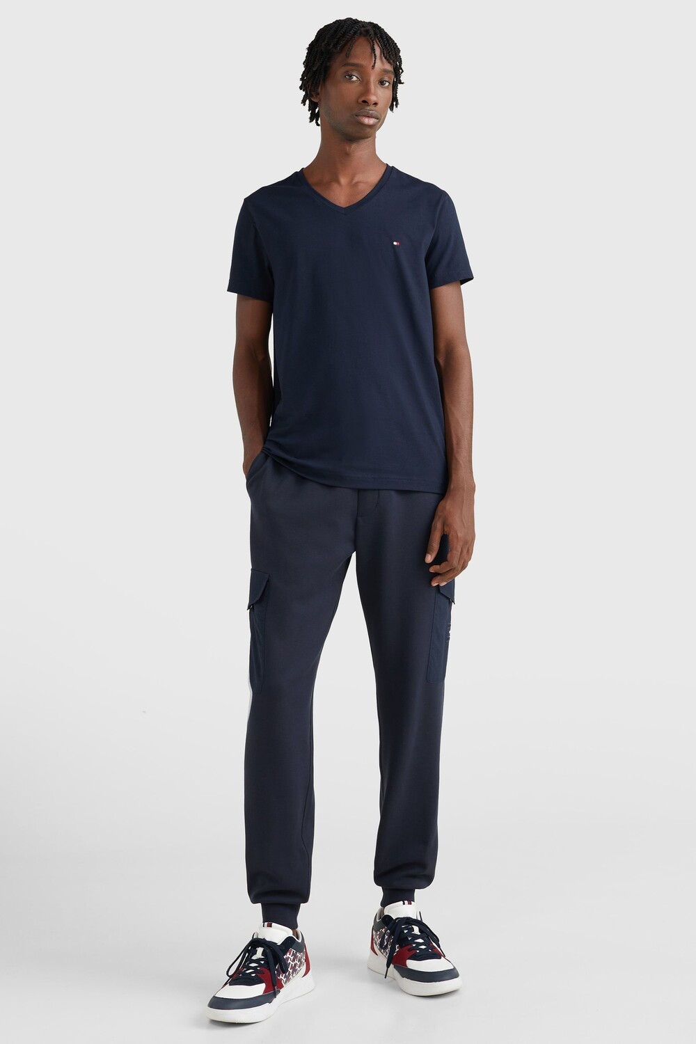 

Футболка Core Stretch Slim Fit с V-образным вырезом Tommy Hilfiger, синий