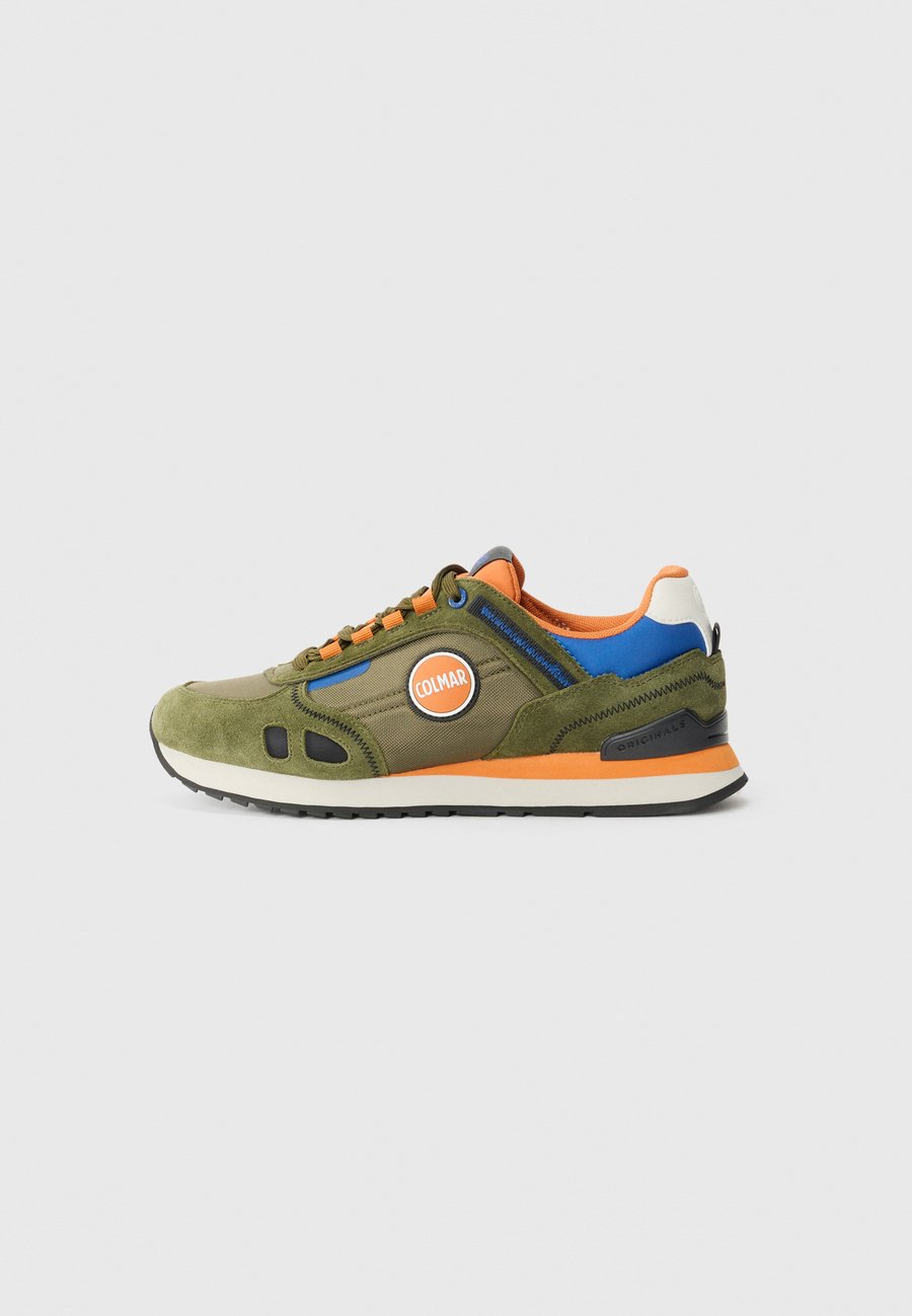 

Кроссовки Colmar Originals TRAVIS SPORT, Military Green/Orange/Blue/Khaki
