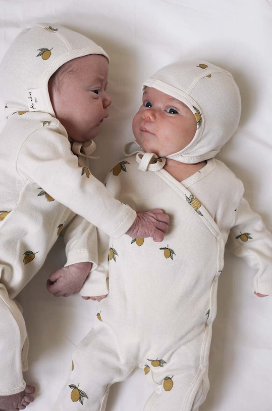 

Хлопковая шапочка для младенцев BABY HELMET GOTS Konges Sløjd, бежевый