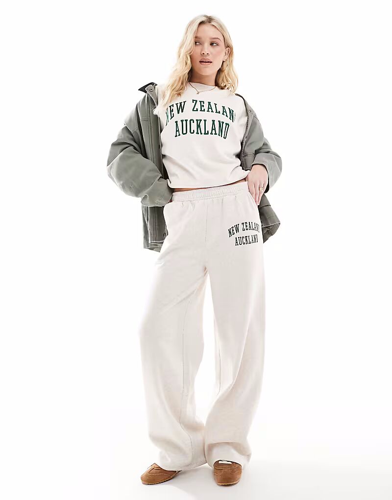 

Вышитые джоггеры ASOS DESIGN Auckland, прямые джоггеры