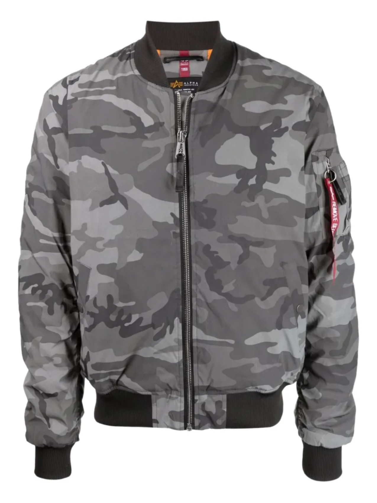 

Куртка-бомбер с камуфляжным принтом Alpha Industries