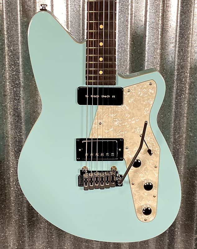 

Электрогитара Reverend Guitars Double Agent W Chronic Blue Guitar #3527