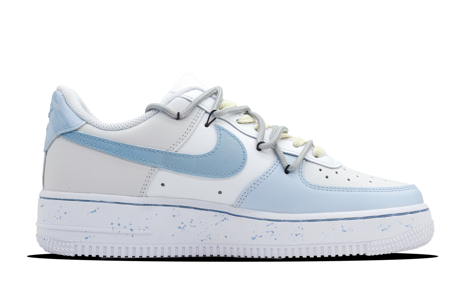 

Женские кроссовки для скейтбординга Nike Air Force 1, Tranquil beige