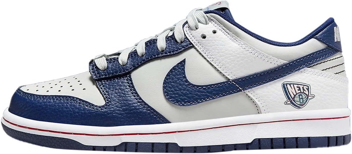 

Кроссовки Nike Boys' Dunk Low SE, белый/синий/серый