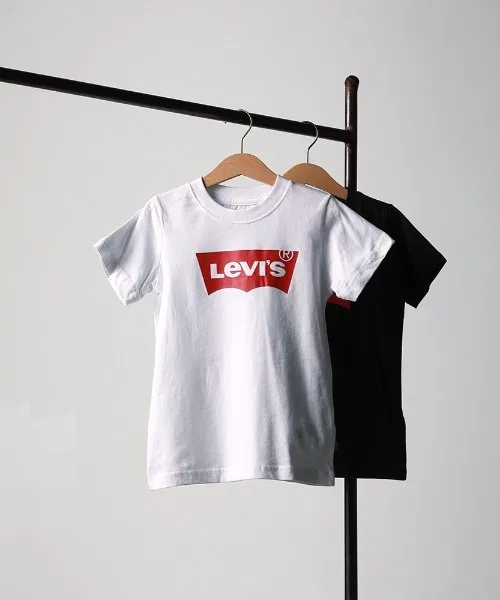 Детская футболка с логотипом Levi's из хлопка белая — фото 2