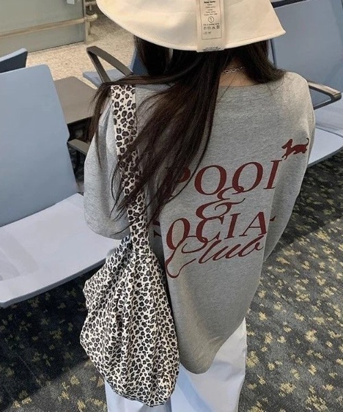 

Футболка с принтом LADY LIKE, серый