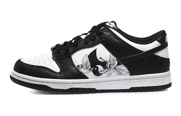 

Кроссовки Nike Dunk Skateboard Shoes Women's Low-Top Black White