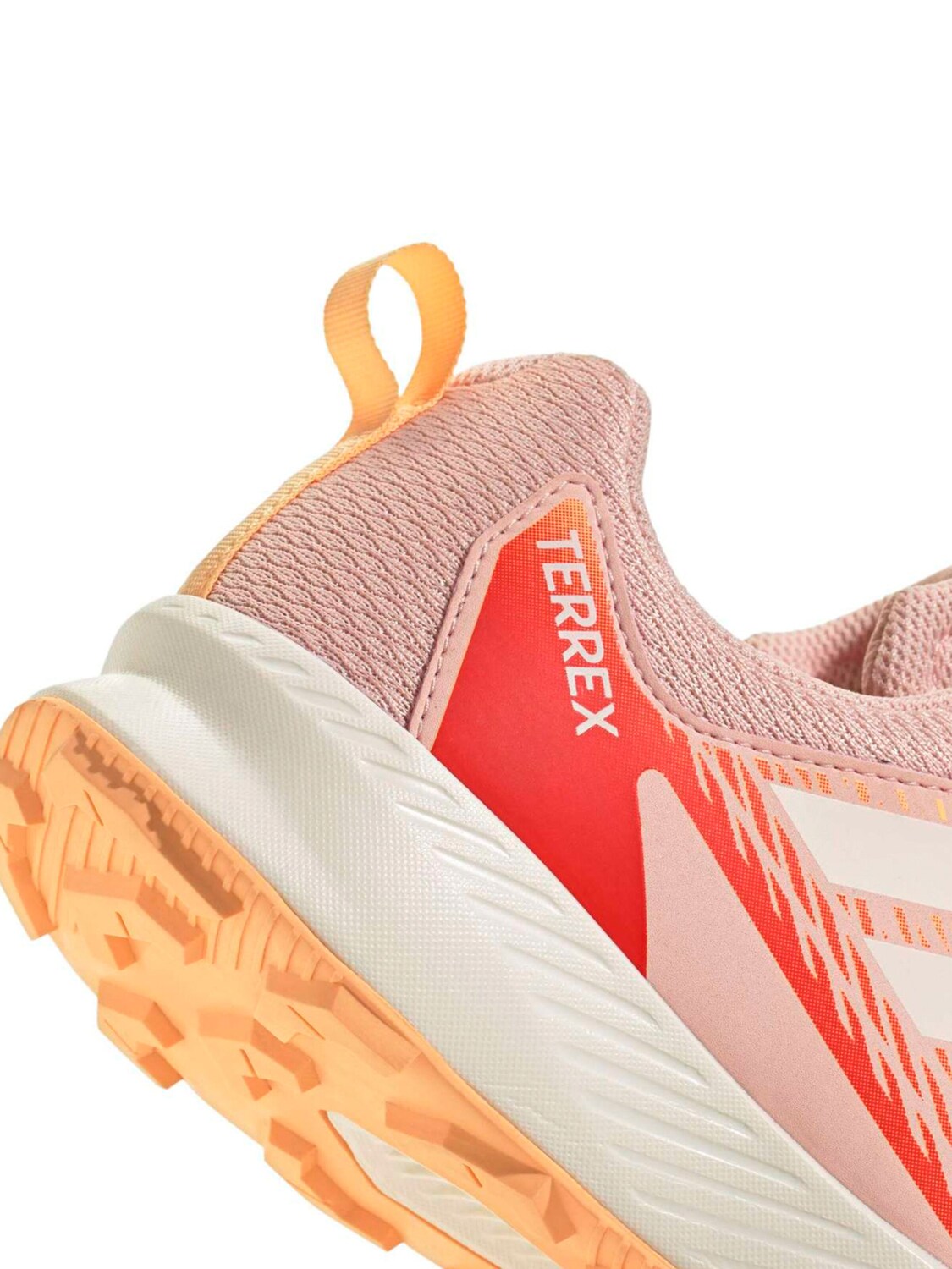 ADIDAS TERREX Кроссовки 'TRACEFINDER' в цвете Rose, Pastel Pink — фото 4