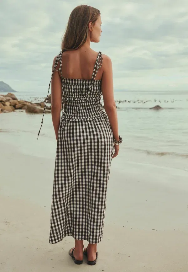 Платье макси с бандо Next, Tall fit bandeau maxi dress, шоколадно-коричневая клетка — фото 2