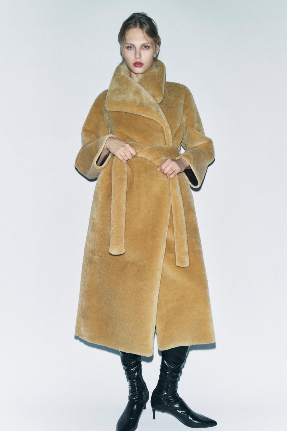 

Ботинки на каблуке-кошке ZARA, черный