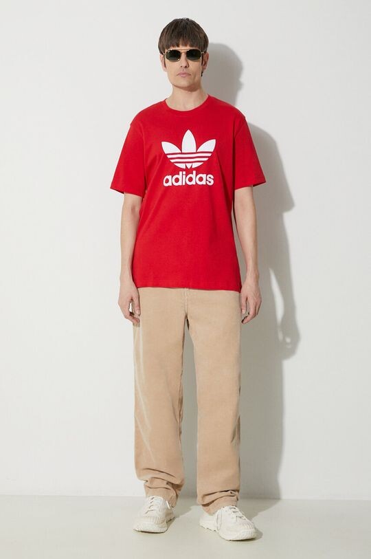 

Хлопковая футболка с изображением трилистника adidas Originals, красный