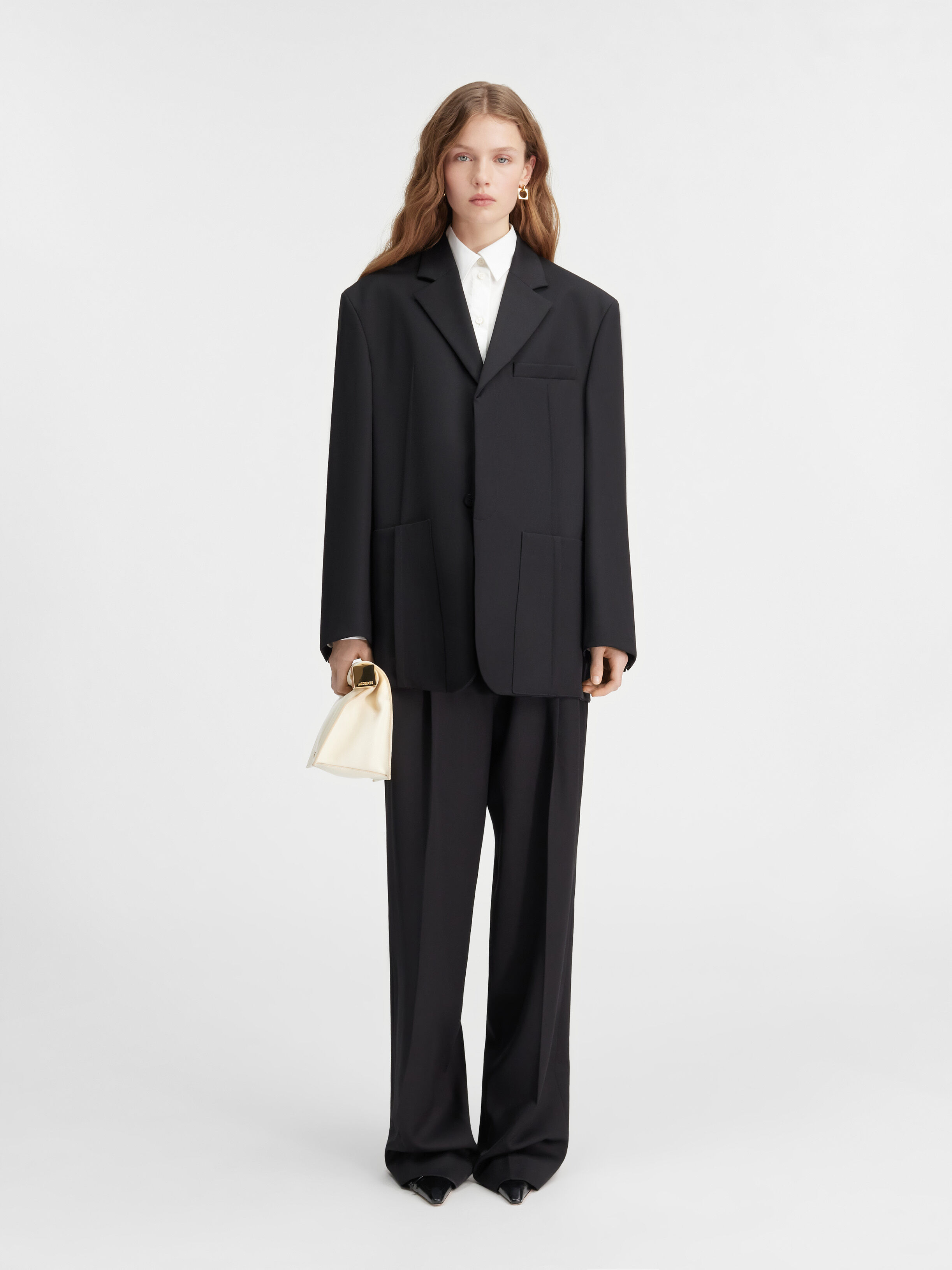 

Квадратный пиджак JACQUEMUS The Man's jacket, черный